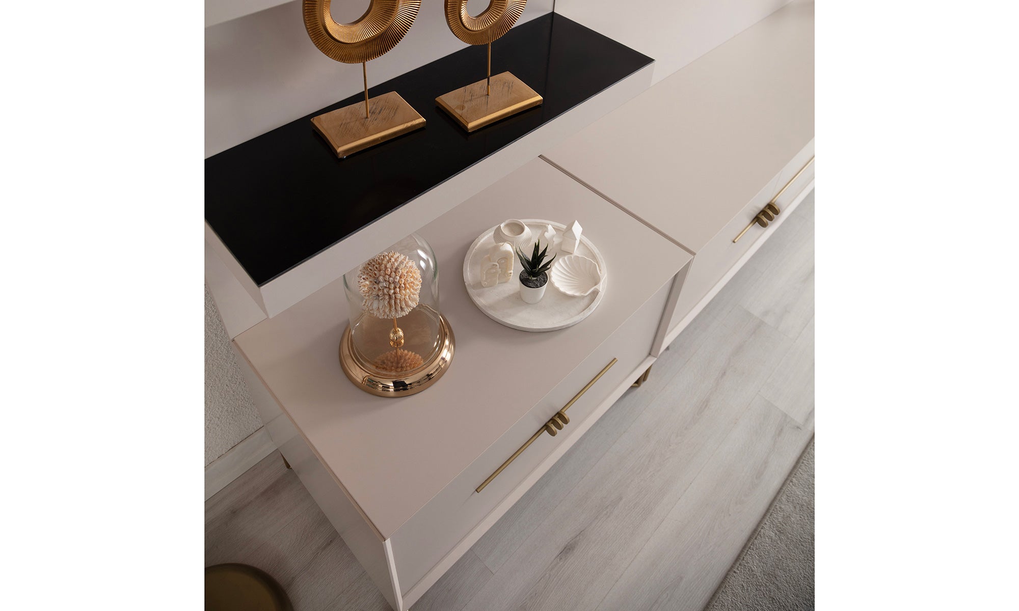 Estela Tv Unit