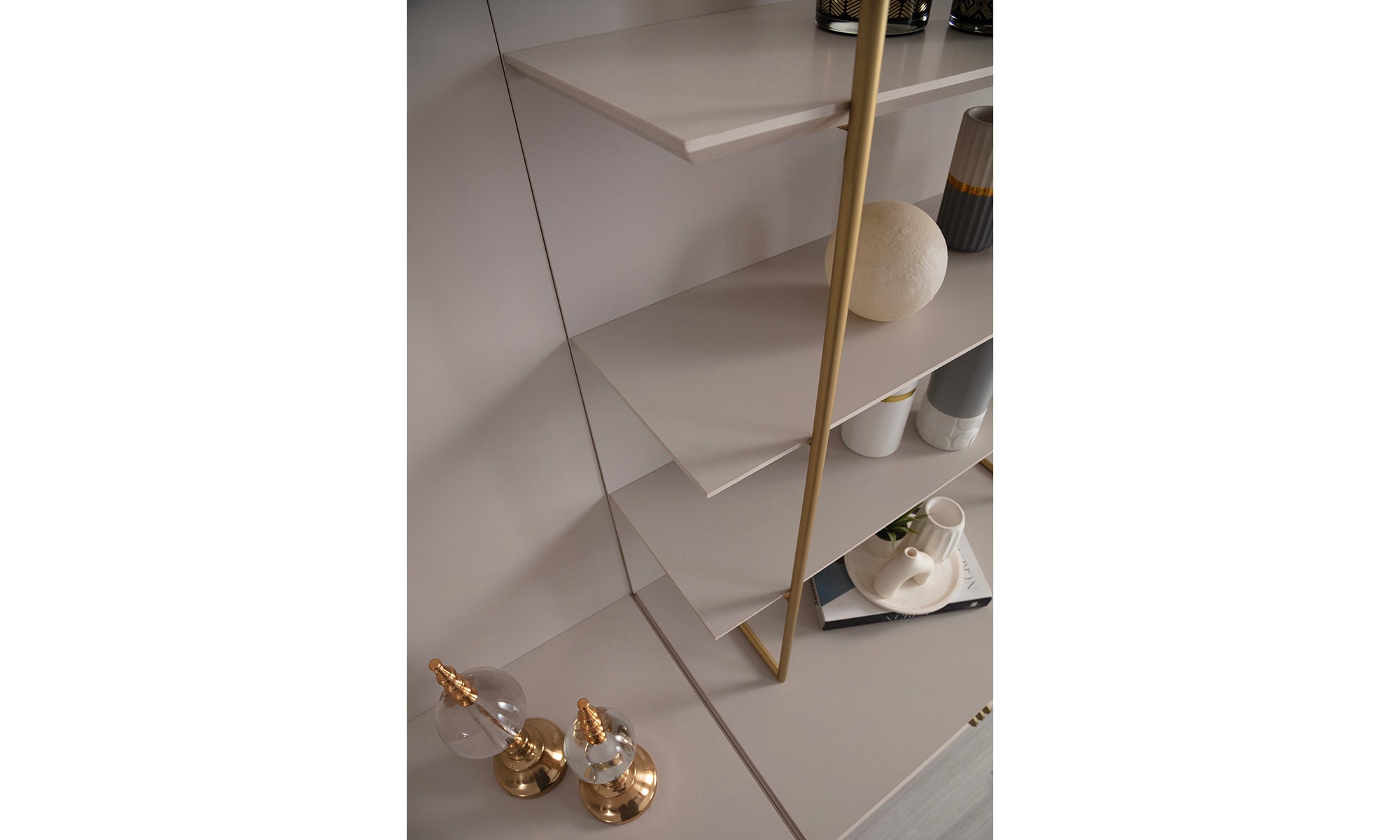 Estela Tv Unit